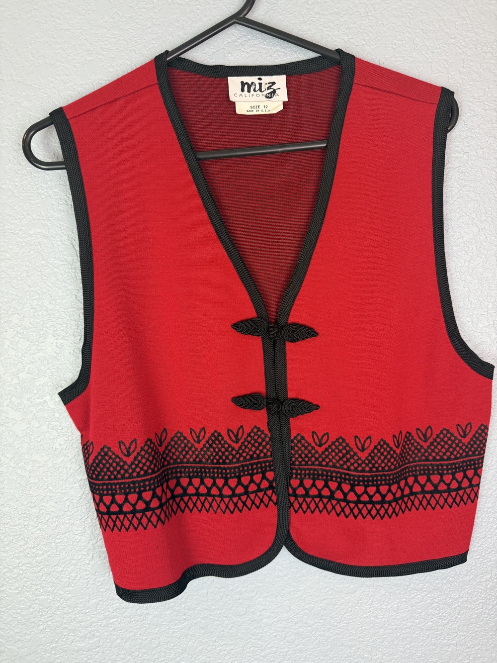 Vintage Miz California Vest Womens 12 Knit Heart Folk Pattern Made USA 90s